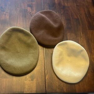Like new; authentic Kangol hat.